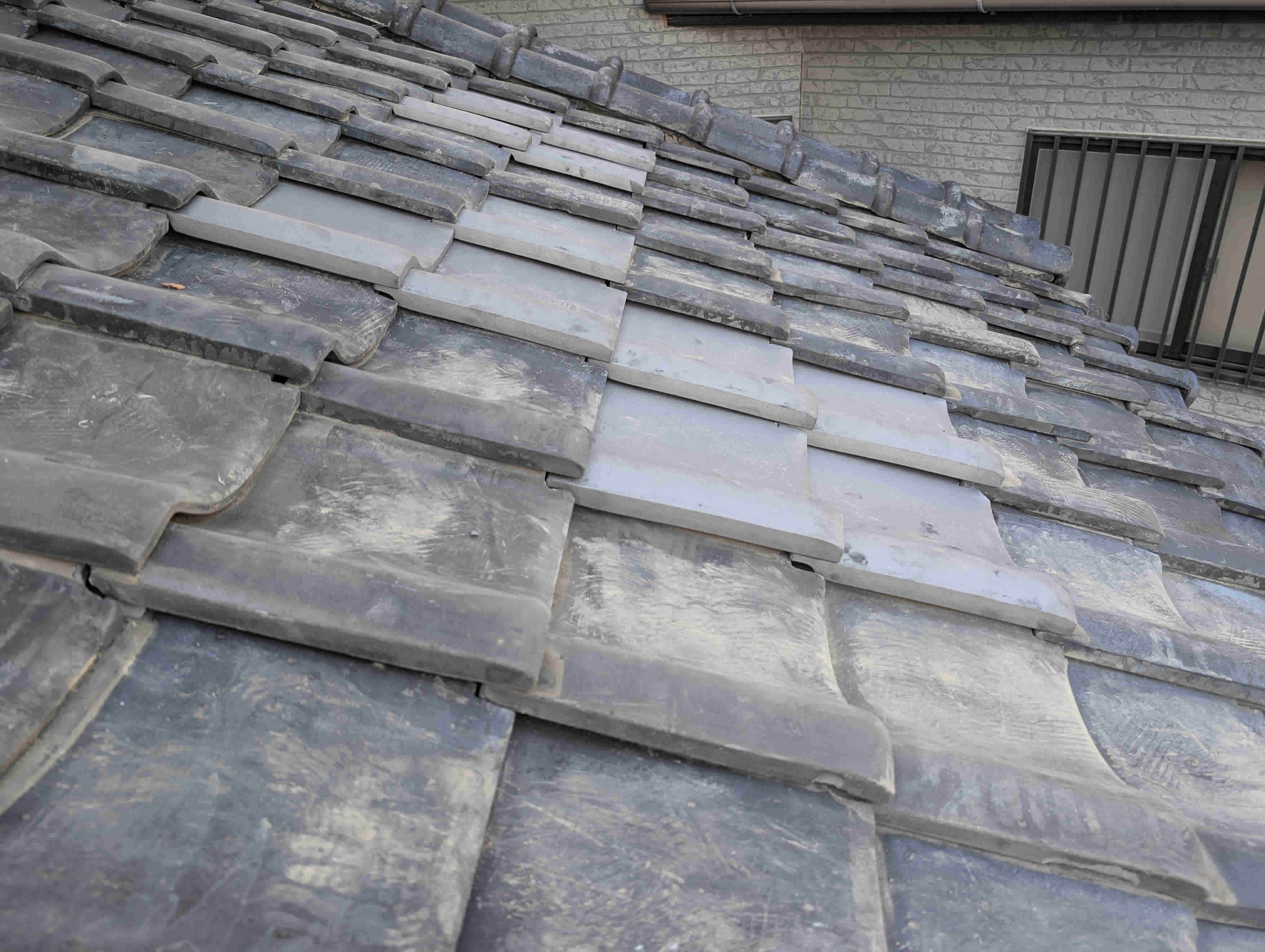 桟瓦を交換して葺き替えた画像